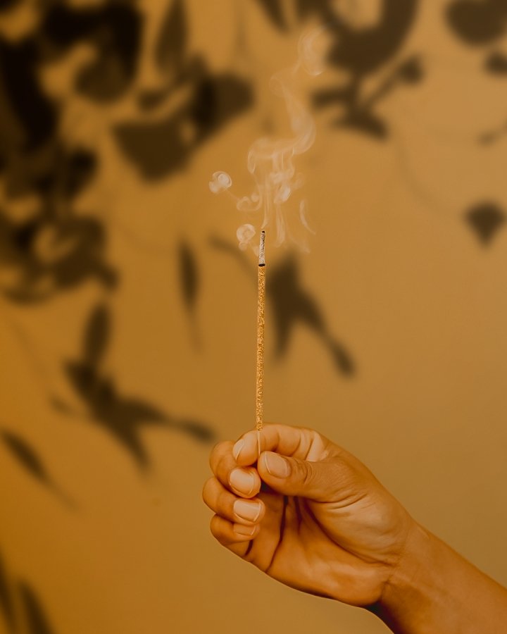 Ispalla - Palo Santo - Maya Candle Co